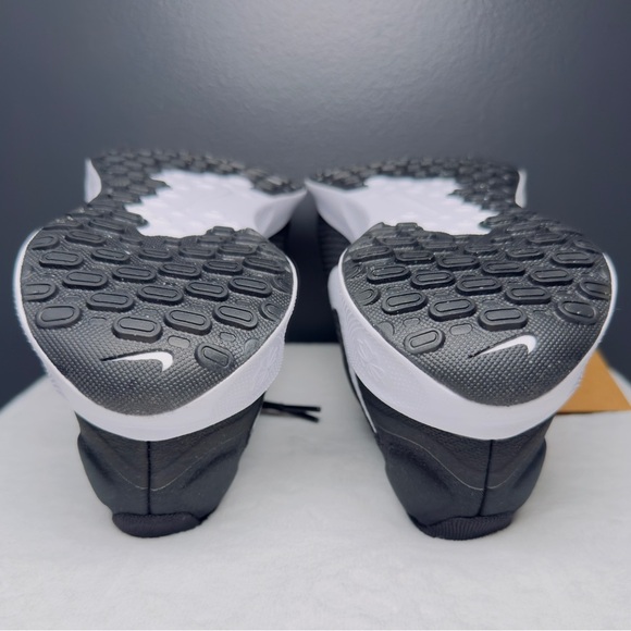 Nike Revolution 7 Running Shoes – Black/White – Size 6M/W 7.5 – NIB - Picture 9 of 12